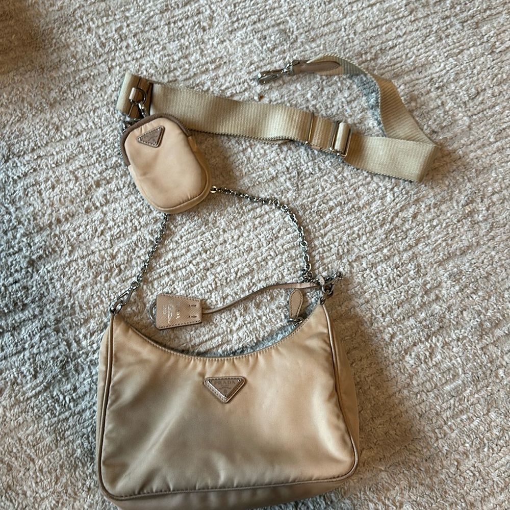 Prada Re-Edition 2005 Nylon Bag - good condition. Must be cleaned.